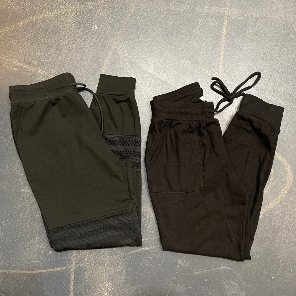 Lot of 2 Black Joggers S/M gap, Daisy Fuentes